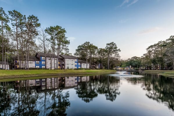 Northlake Apartments property